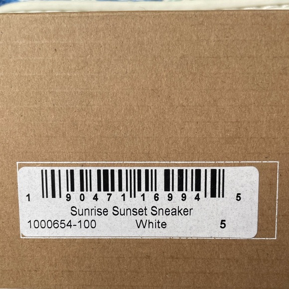 NIB Soludos Sunrise Sunset Sneaker Womens Size 5 (Kids Size 3) - Picture 7 of 7